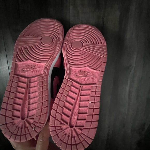 Nike Unisex Air Jordan 1 Mid (GS) Sneaker - size 5.5/7 womens - Picture 2 of 7